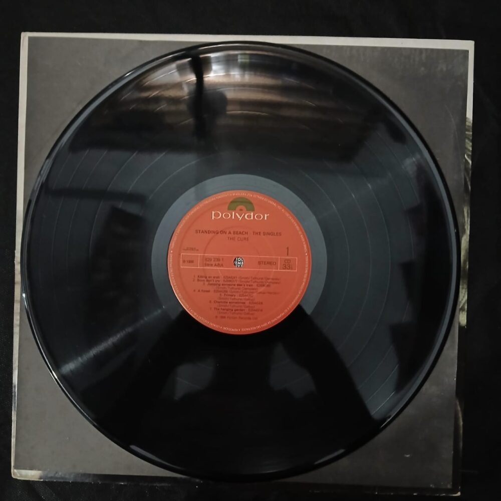 The Cure - Standing On A Beach (LP USADO) - Image 6