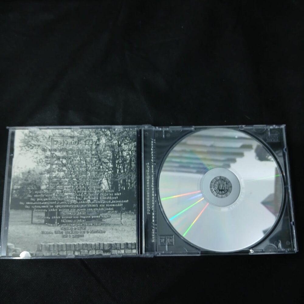 Dark Fury - Fortress Of Eagles (CD IMPORTADO USADO) - Imagem 4