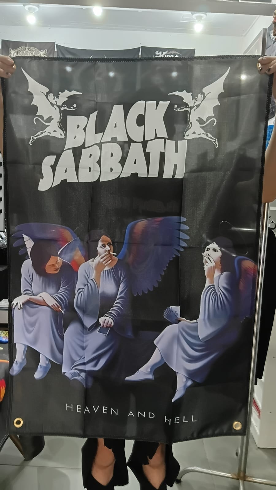 Black Sabbath - Heaven And Hell (BANDEIRA COM ILHÓS)
