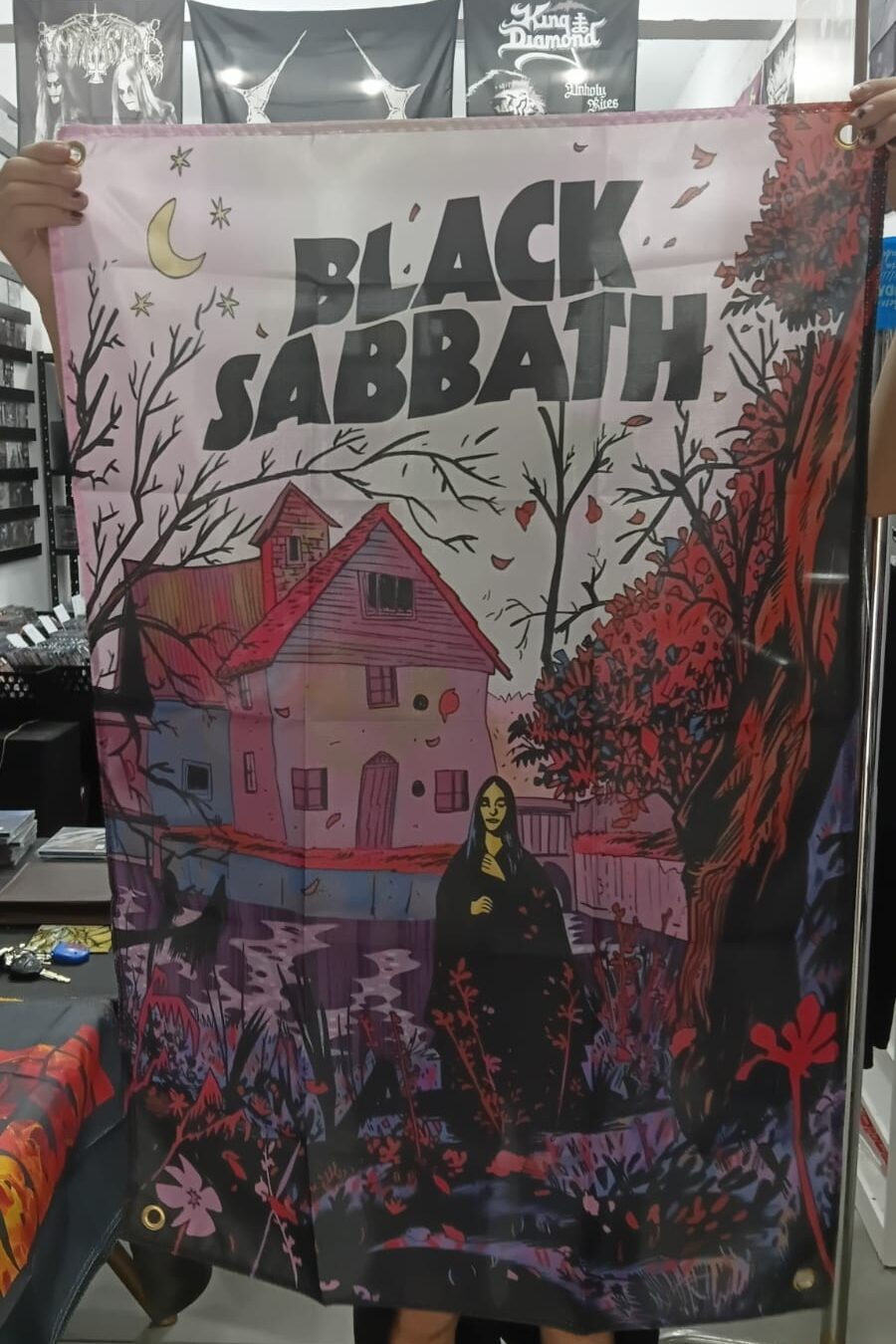 Black Sabbath - Black Sabbath (BANDEIRA COM ILHÓS)