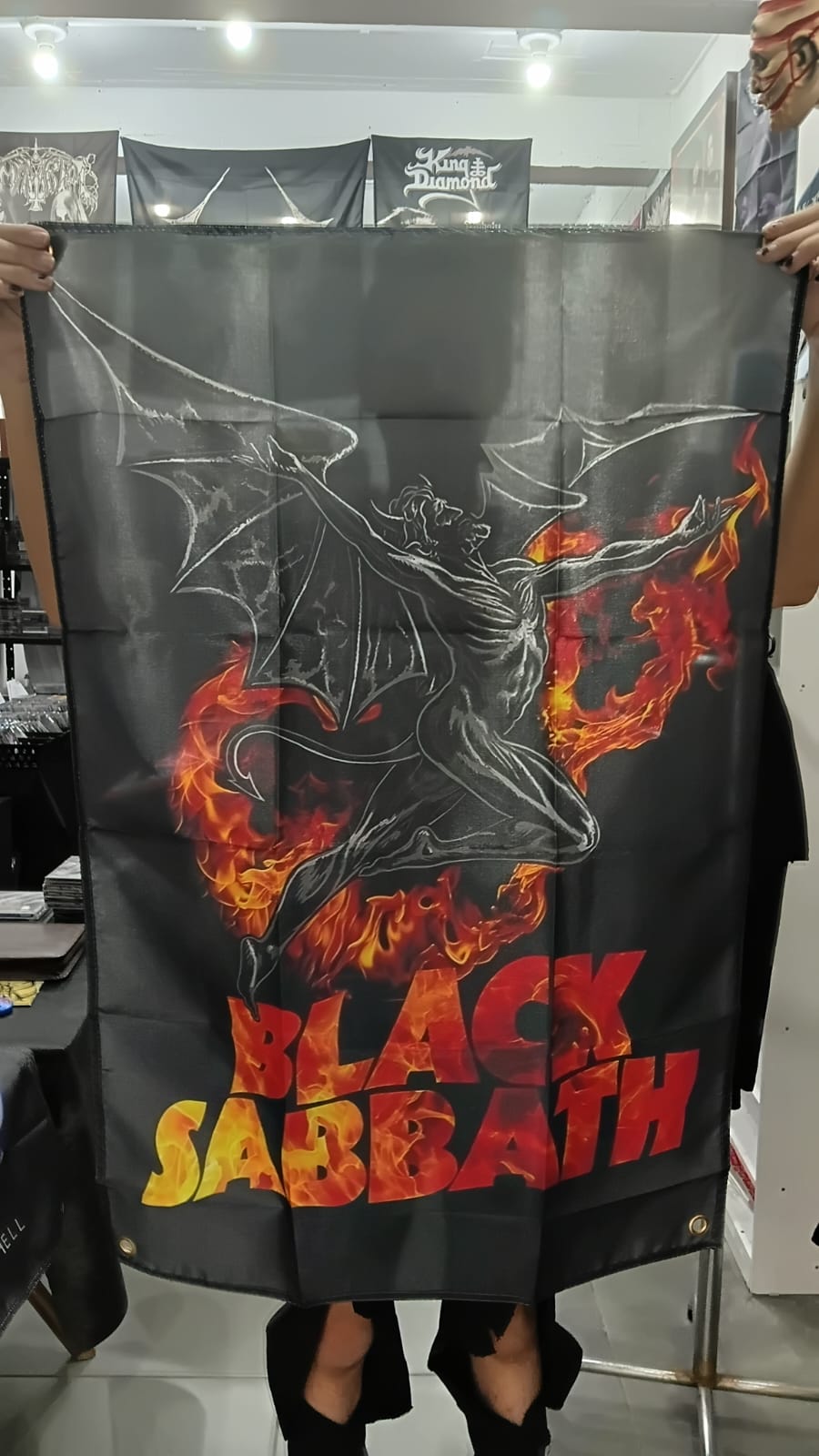 Black Sabbath - Logo Lucifer (BANDEIRA COM ILHÓS)