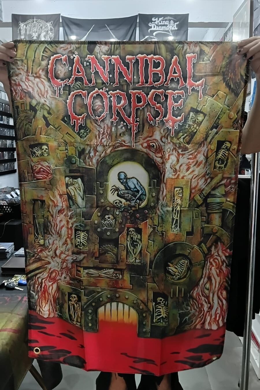 Cannibal Corpse - 25 Anos (BANDEIRA COM ILHÓS)