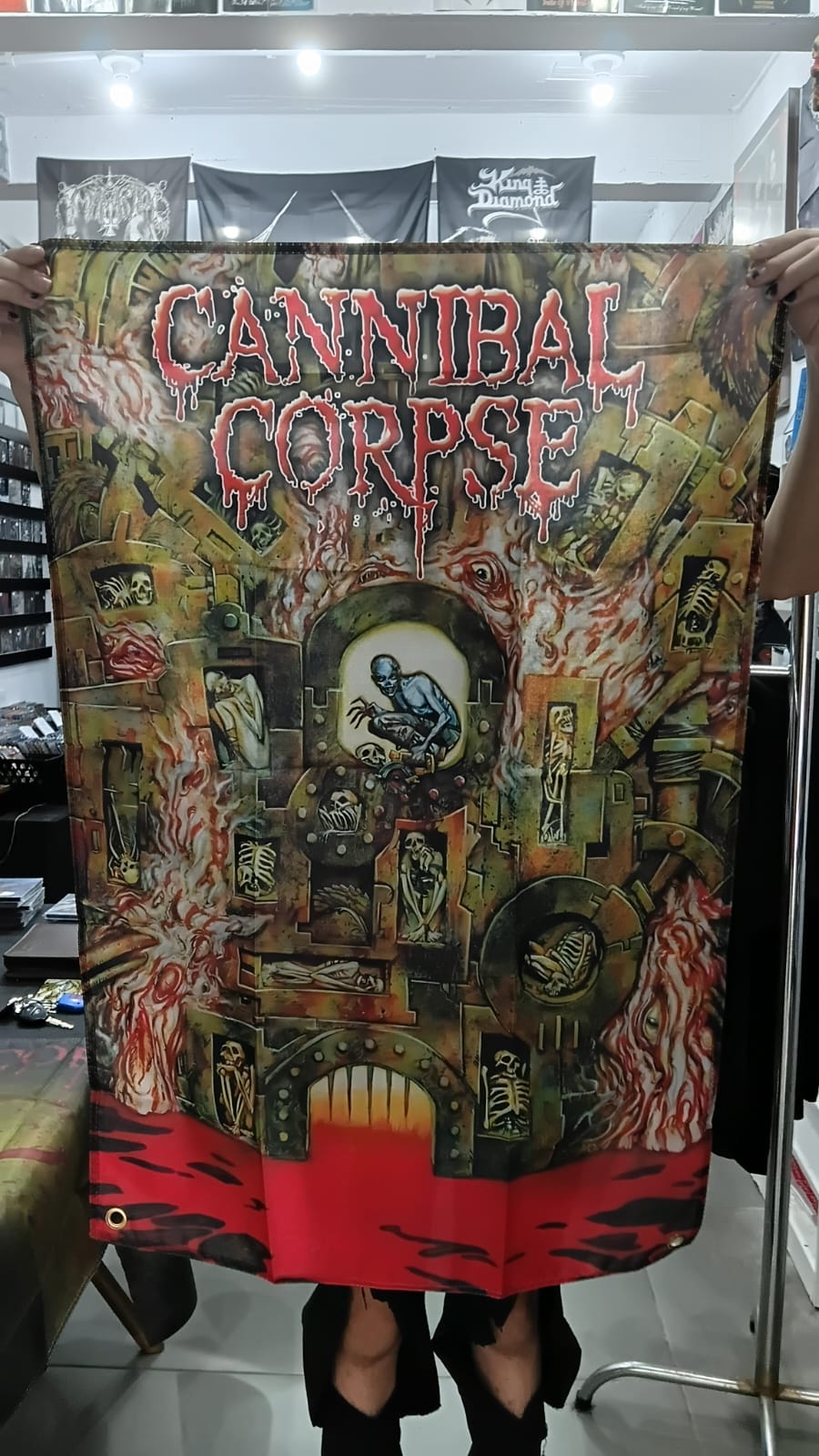 Cannibal Corpse - 25 Anos (BANDEIRA COM ILHÓS)