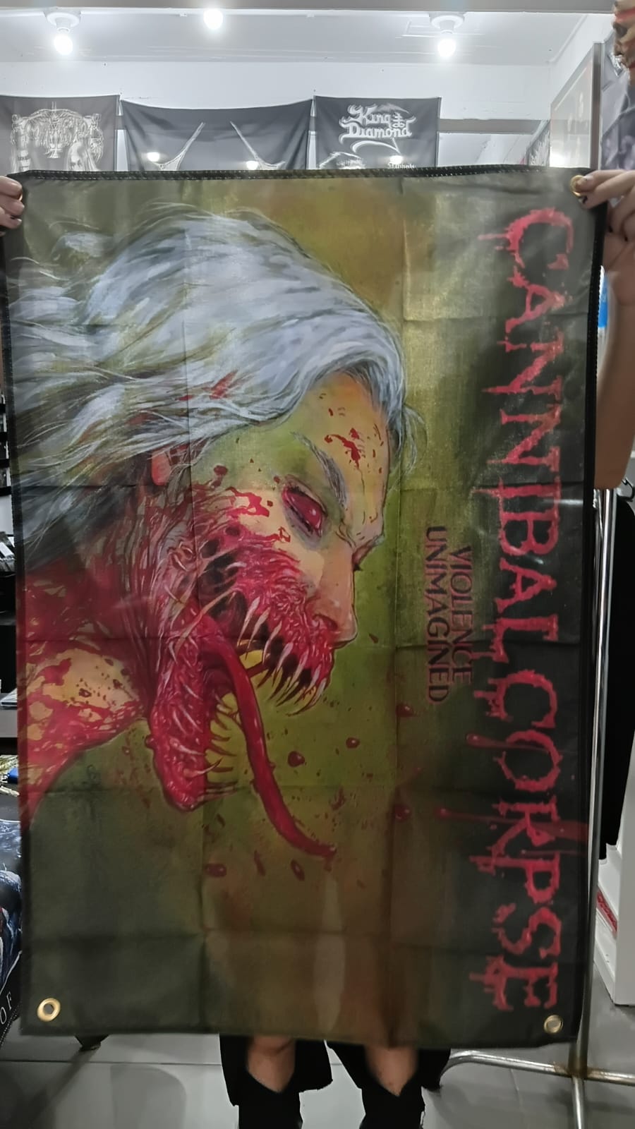 Cannibal Corpse - Violence Unnimagy (BANDEIRA COM ILHÓS)