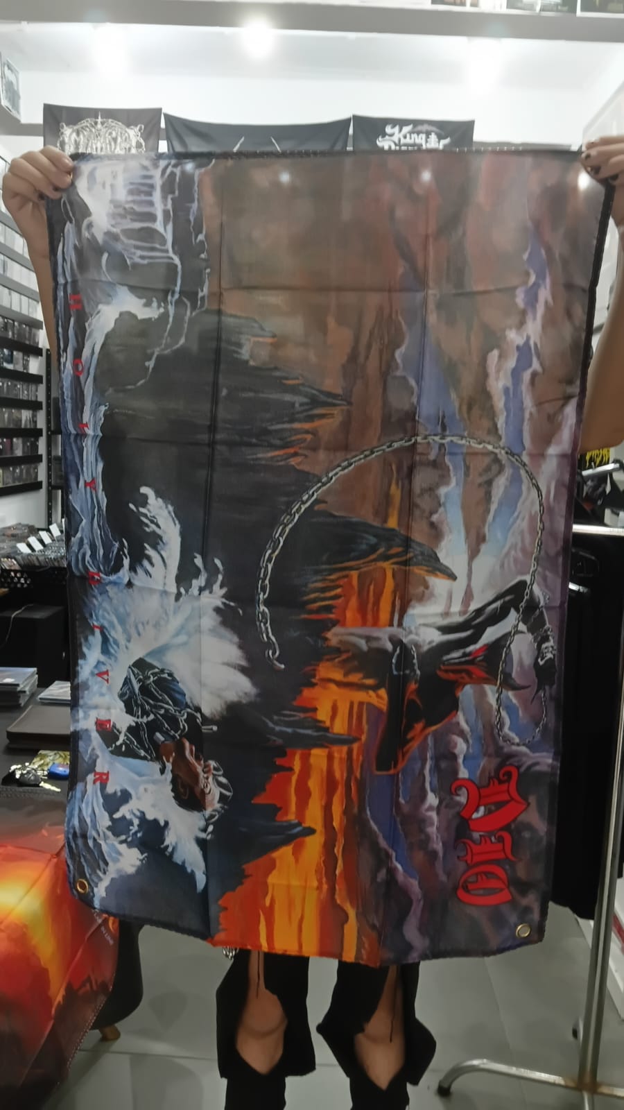 Dio - Holy Diver (BANDEIRA COM ILHÓS)