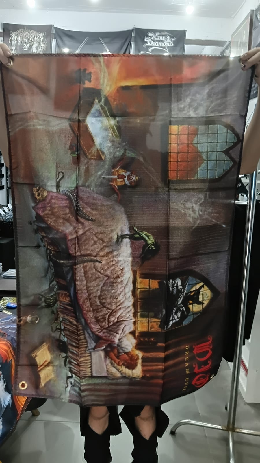 Dio - Dream Evil (BANDEIRA COM ILHÓS)