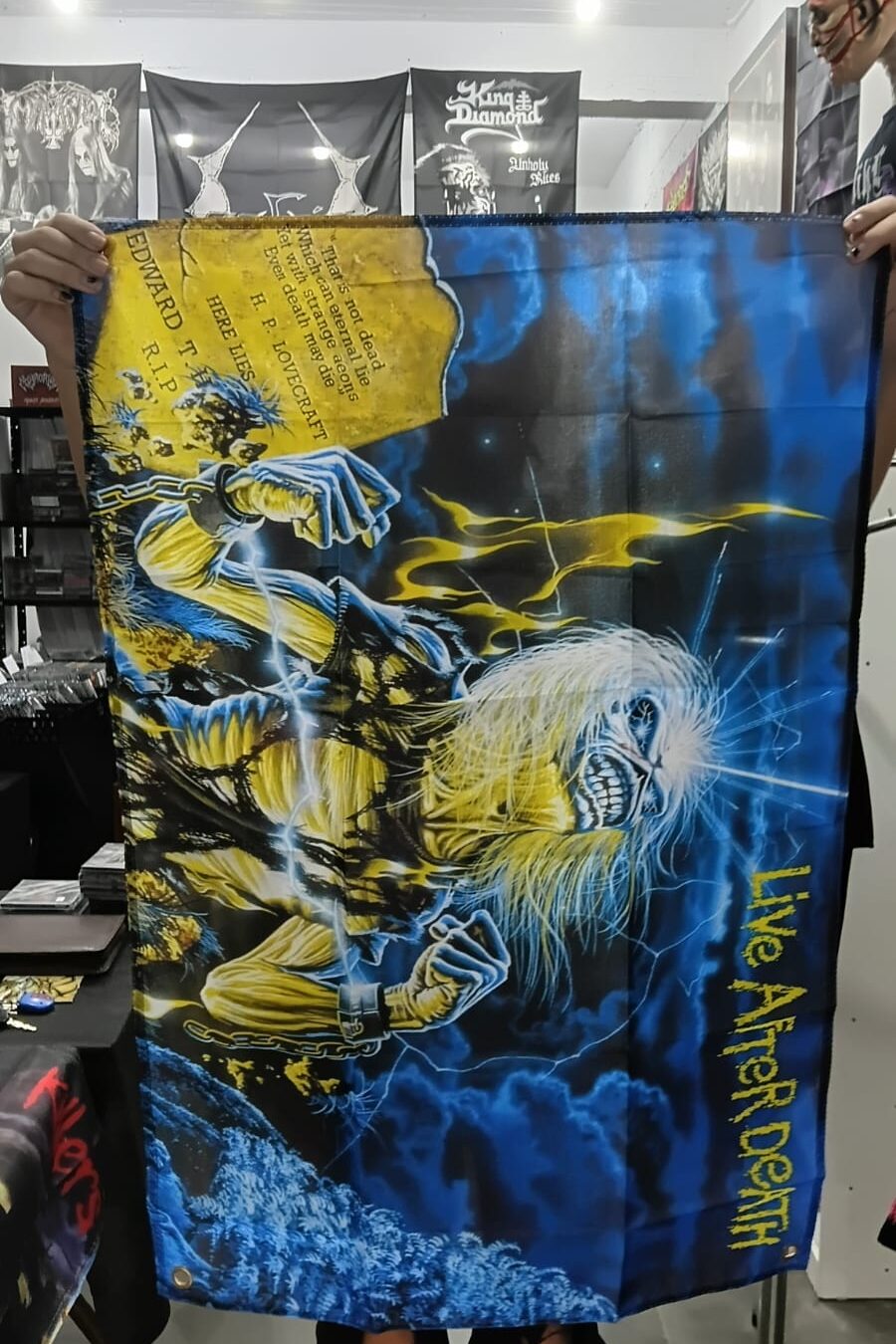 Iron Maiden - Live After Death (BANDEIRA COM ILHÓS)