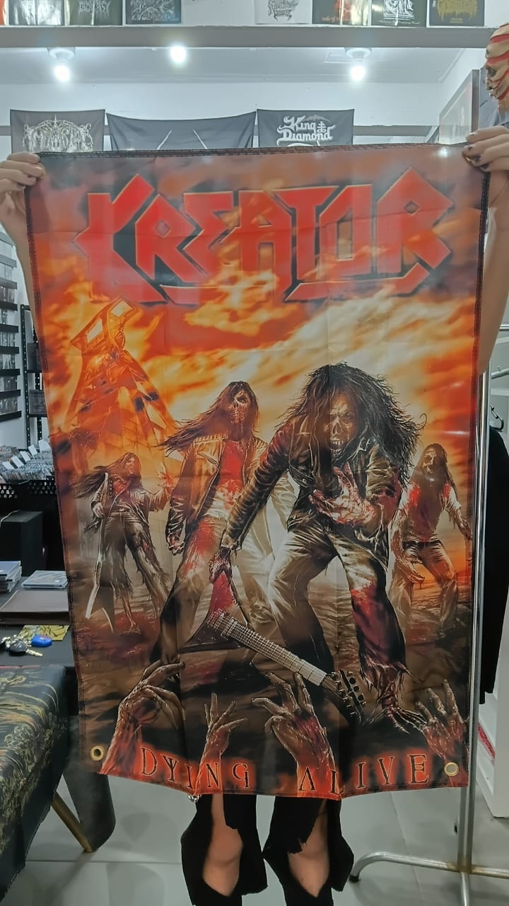 Kreator - Dying Alive (BANDEIRA COM ILHÓS)