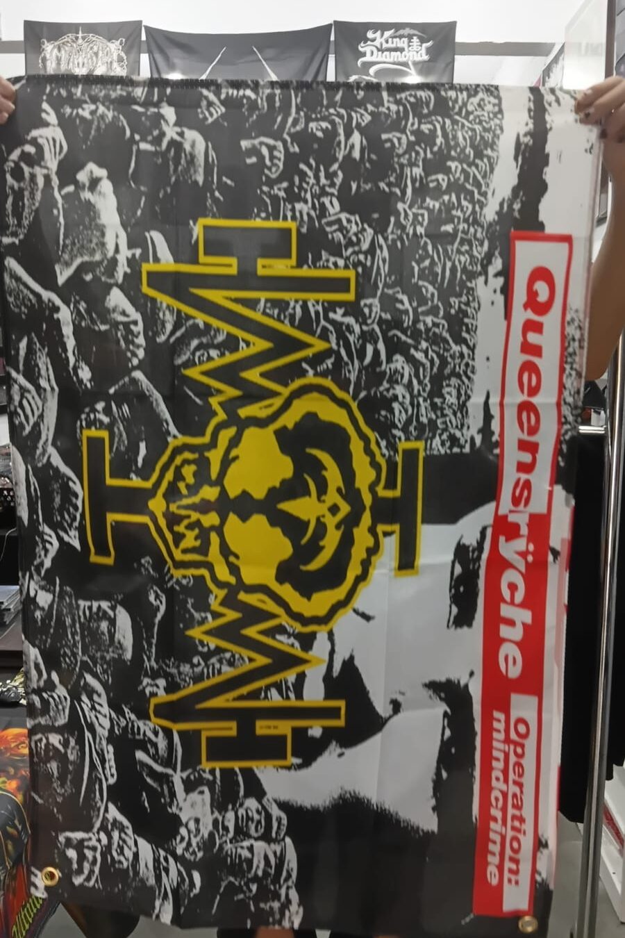 Queensriche - Operation Mindcrime (BANDEIRA COM ILHÓS)