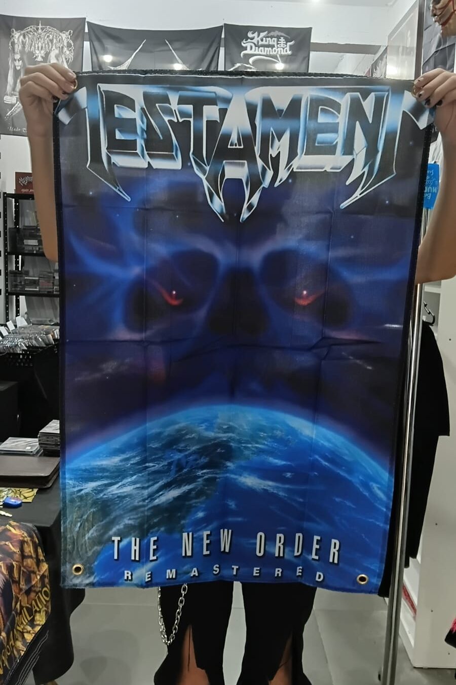 Testament - New World Order (BANDEIRA COM ILHÓS)