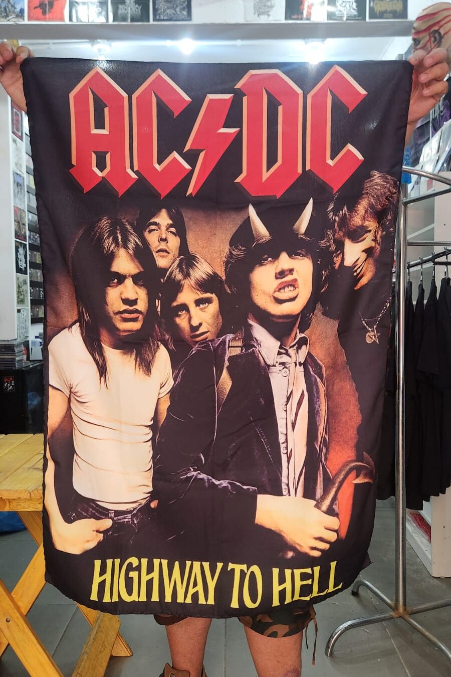 AC/DC - Highway To Hell (BANDEIRA)