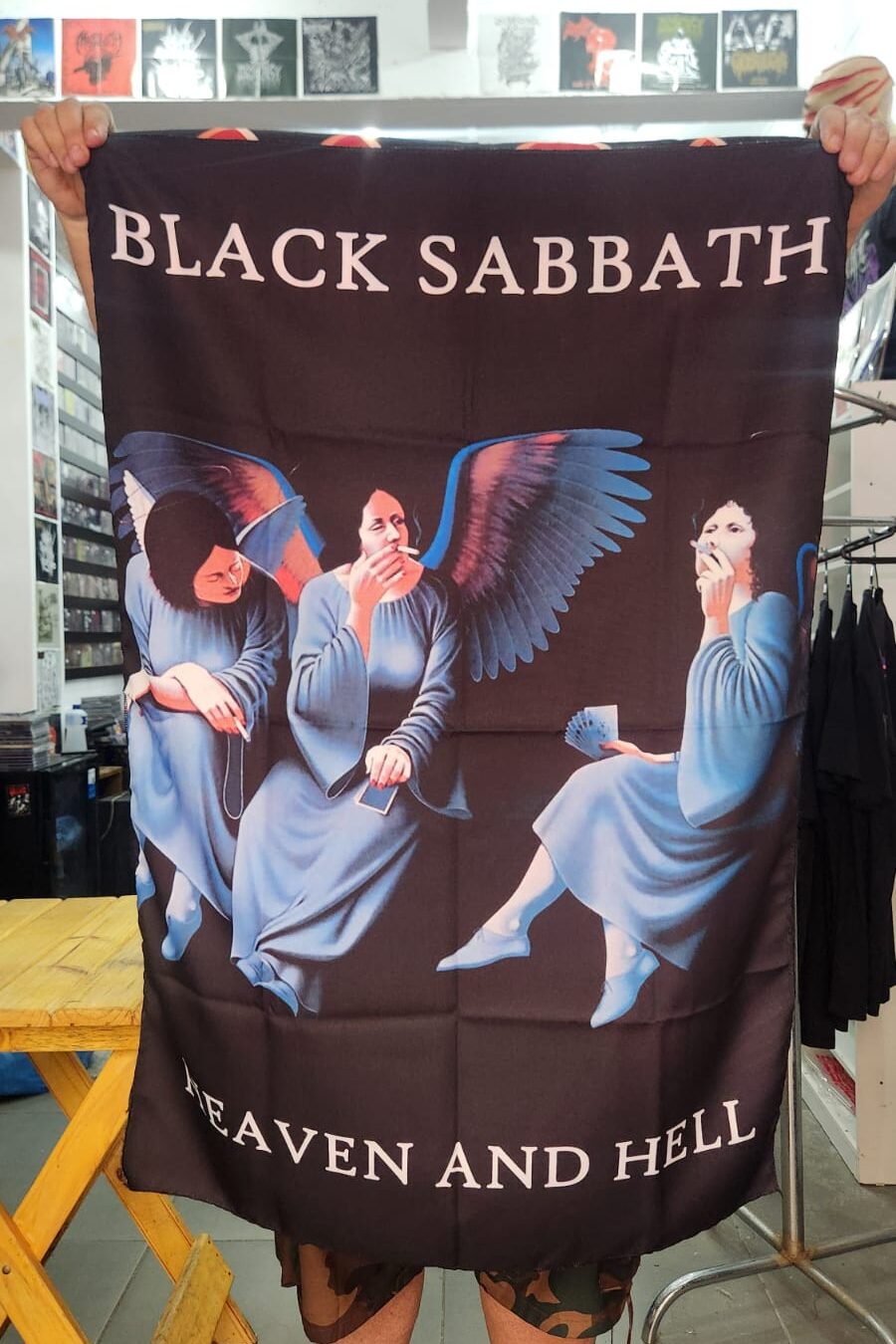 Black Sabbath - Heaven And Hell (BANDEIRA)
