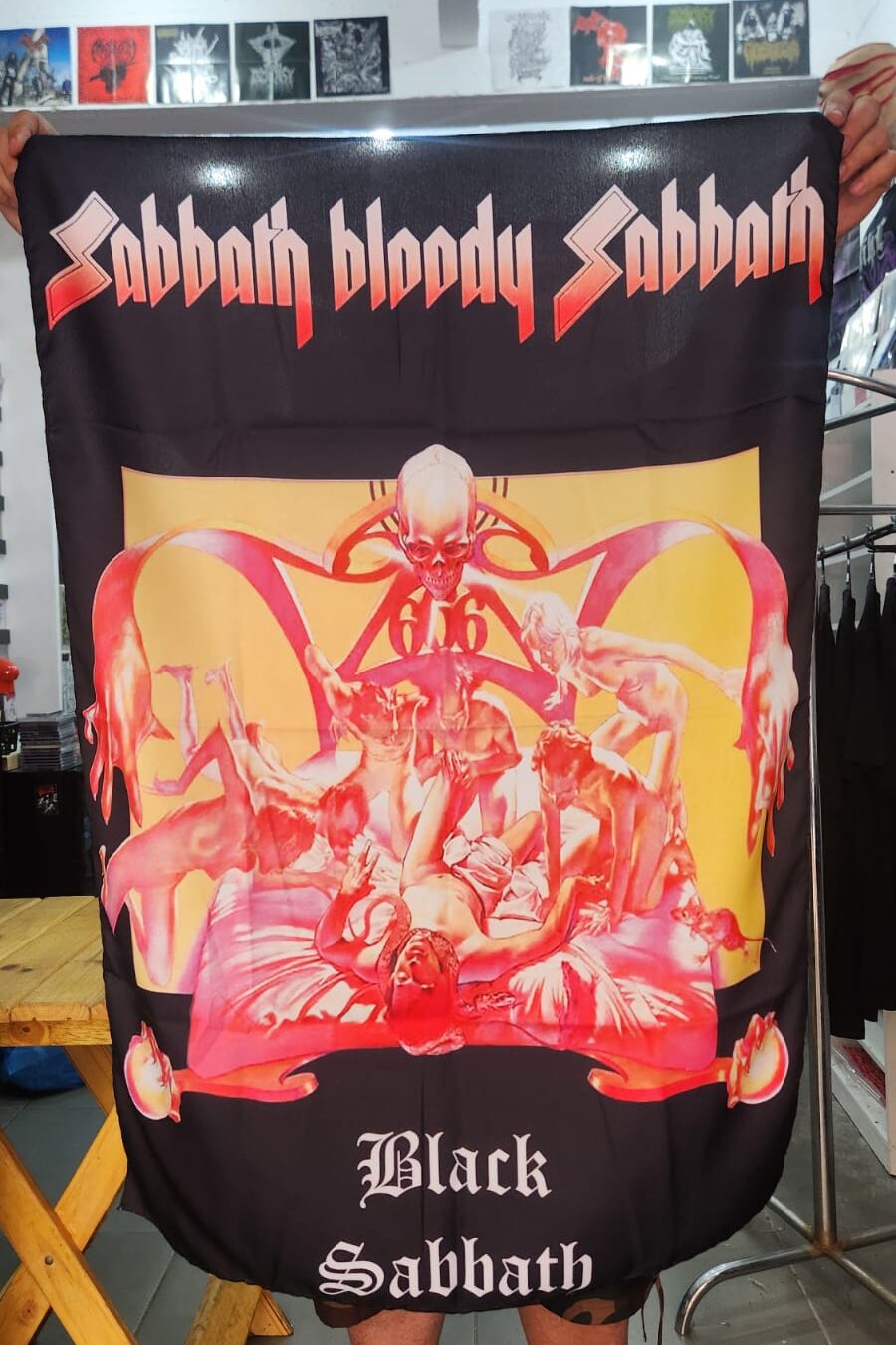 Black Sabbath - Sabbath Bloody Sabbath (BANDEIRA)