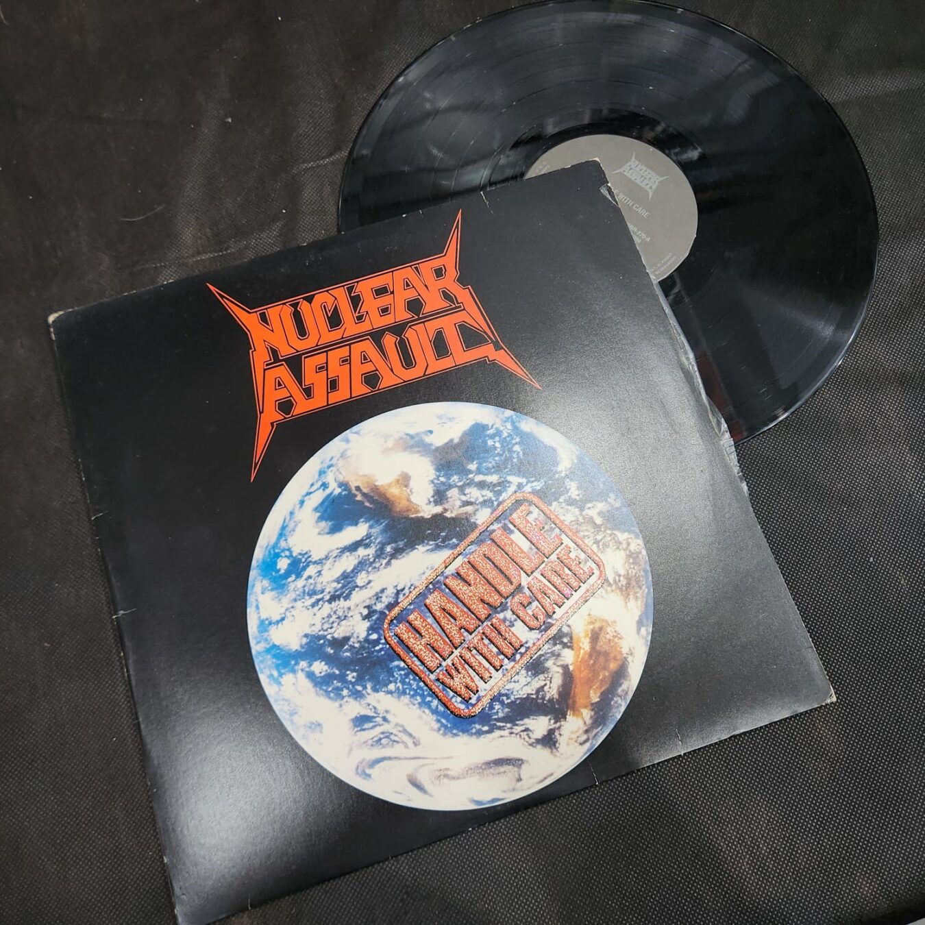 Nuclear Assault – Handle With Care (LP USADO)