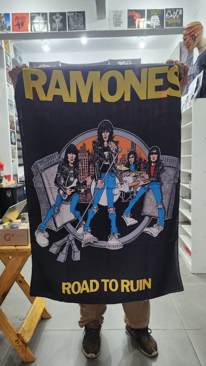 Ramones - Road To Ruin (BANDEIRA)