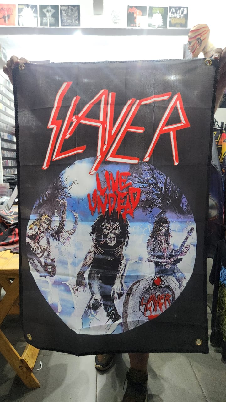 Slayer - Live Undead (BANDEIRA COM ILHÓS)