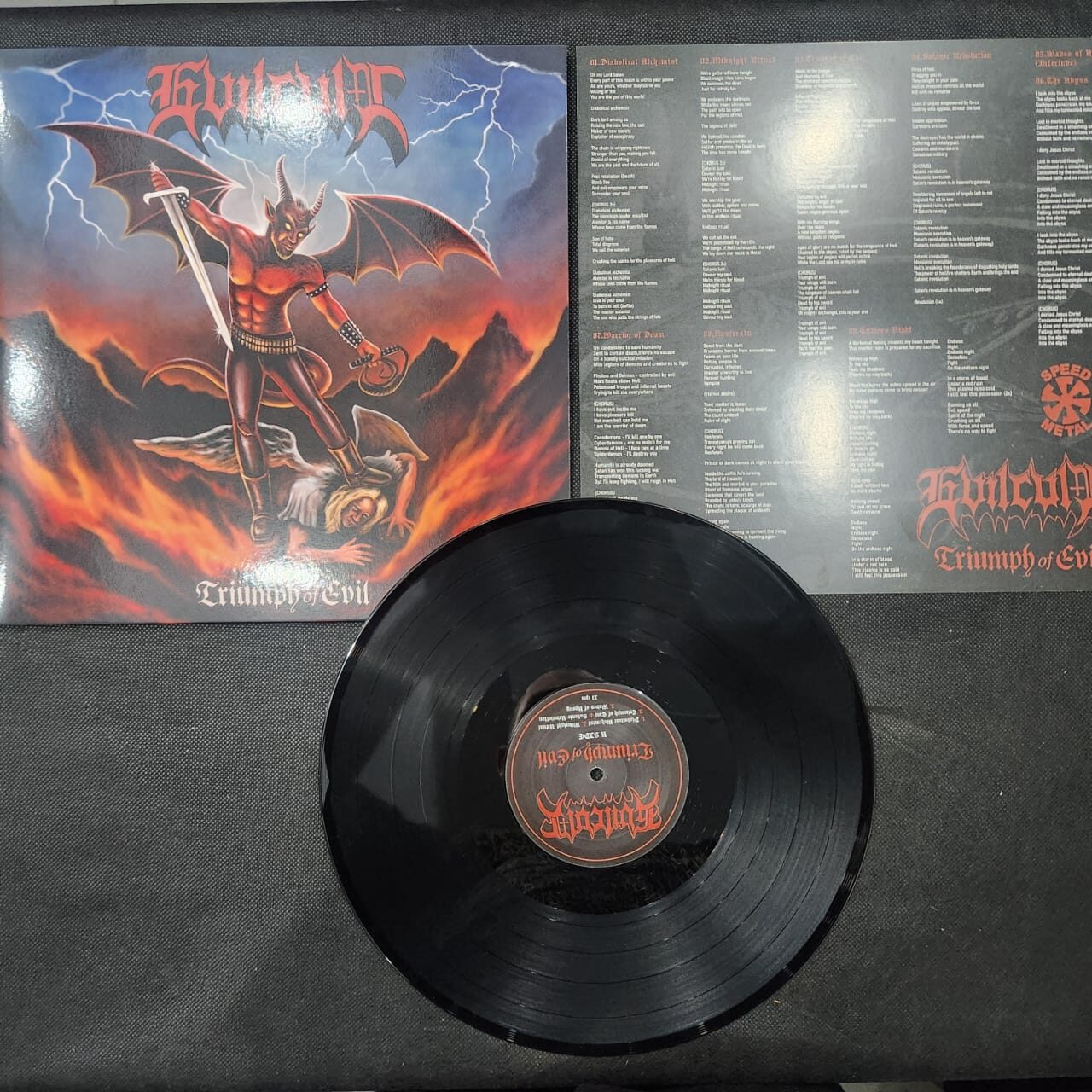 Evilcult - Triumph Of Evil (LP NOVO) - Imagem 4