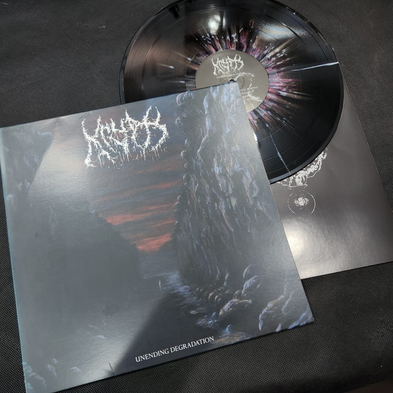 Krypts - Unending Degradation (LP SLATTER - ''PRETO GALAXIA'' USADO)