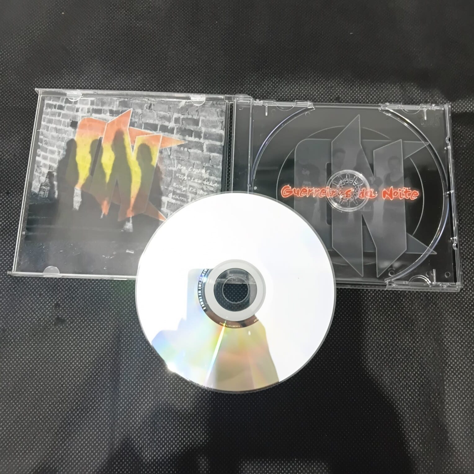 Comando Nuclear - Guerreiros da noite (CD USADO) - Imagem 3