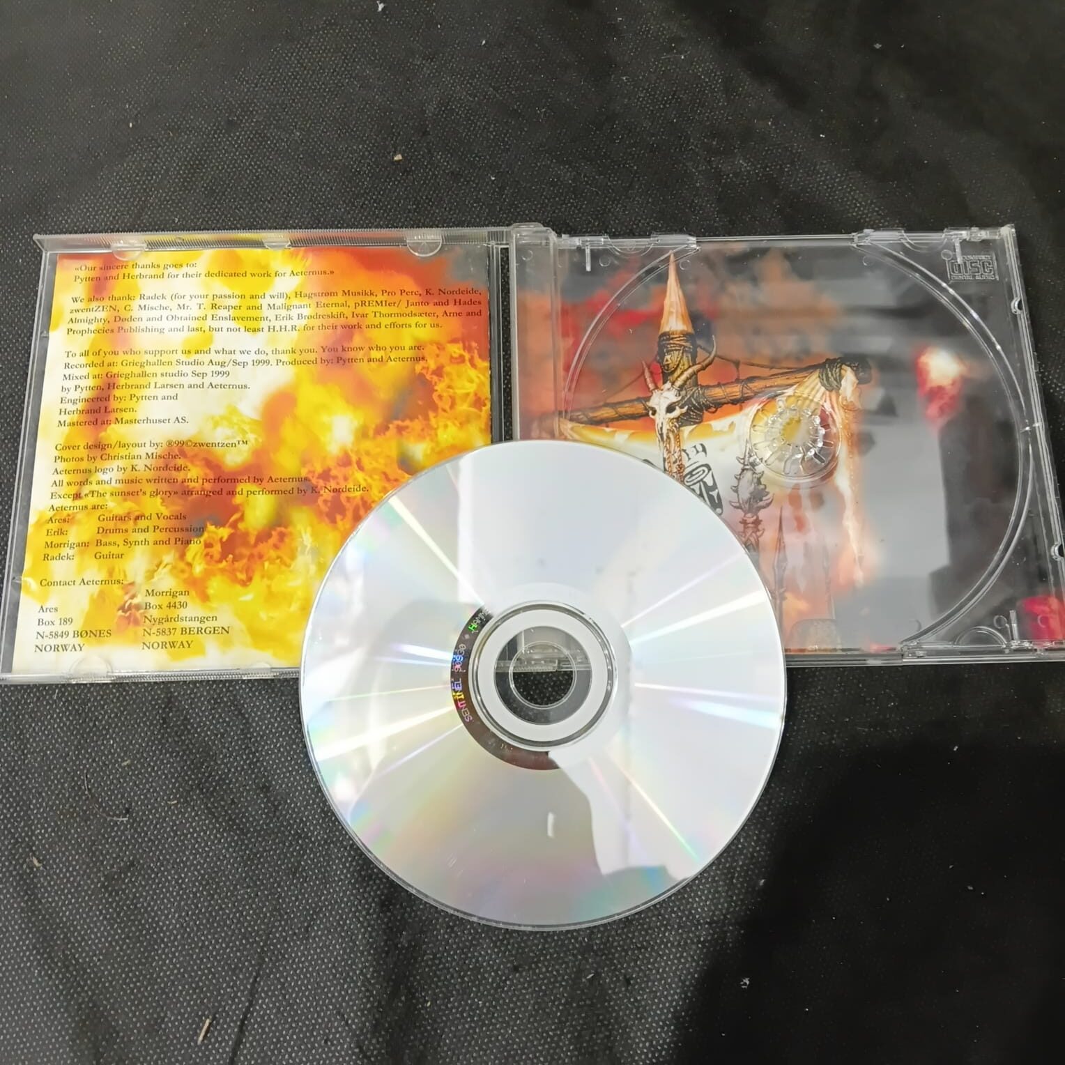 Aeternus - Shadows Of Old (CD IMPORTADO USADO) - Imagem 3