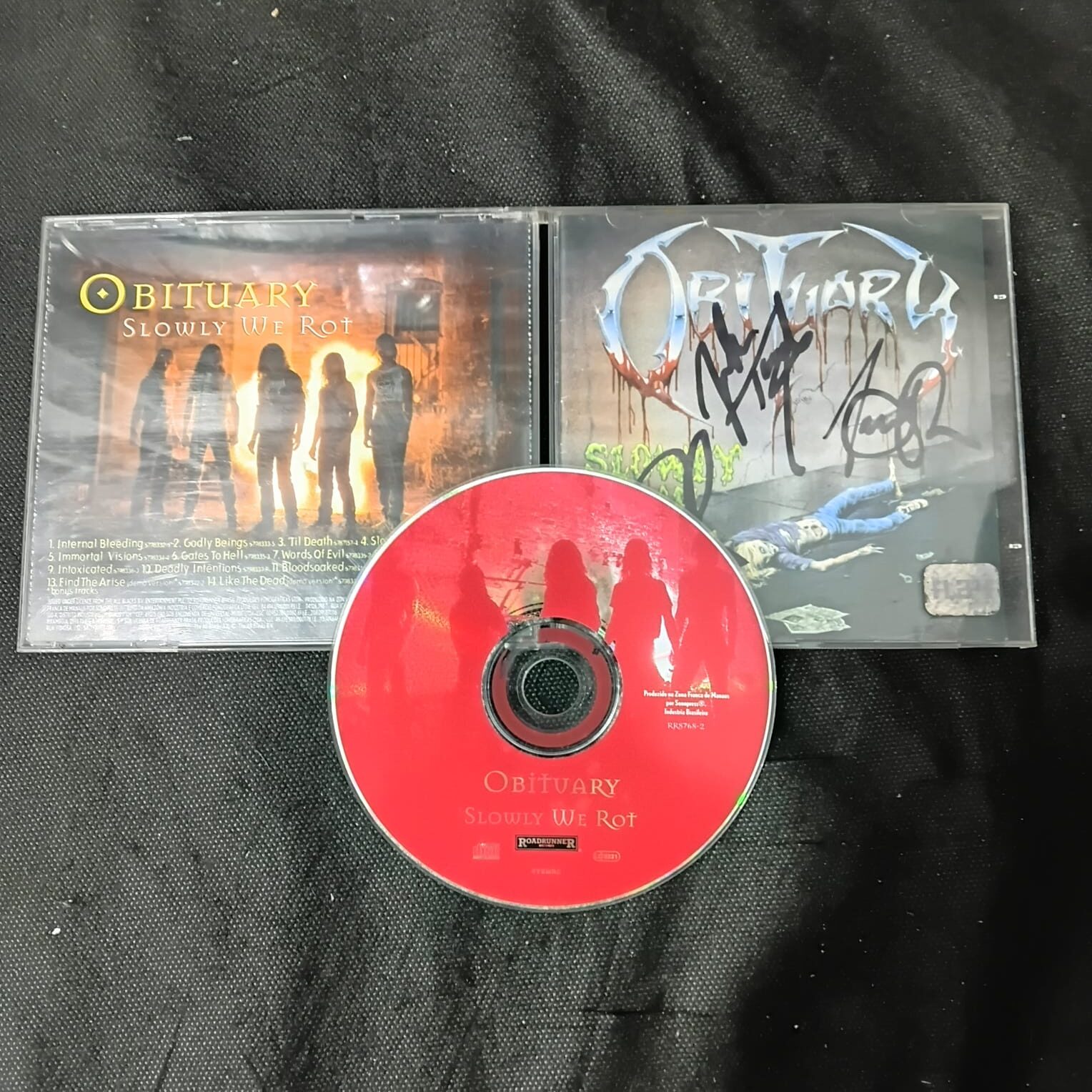 Obituary - Slowly We Rot (CD AUTOGRAFADO USADO) - Imagem 2