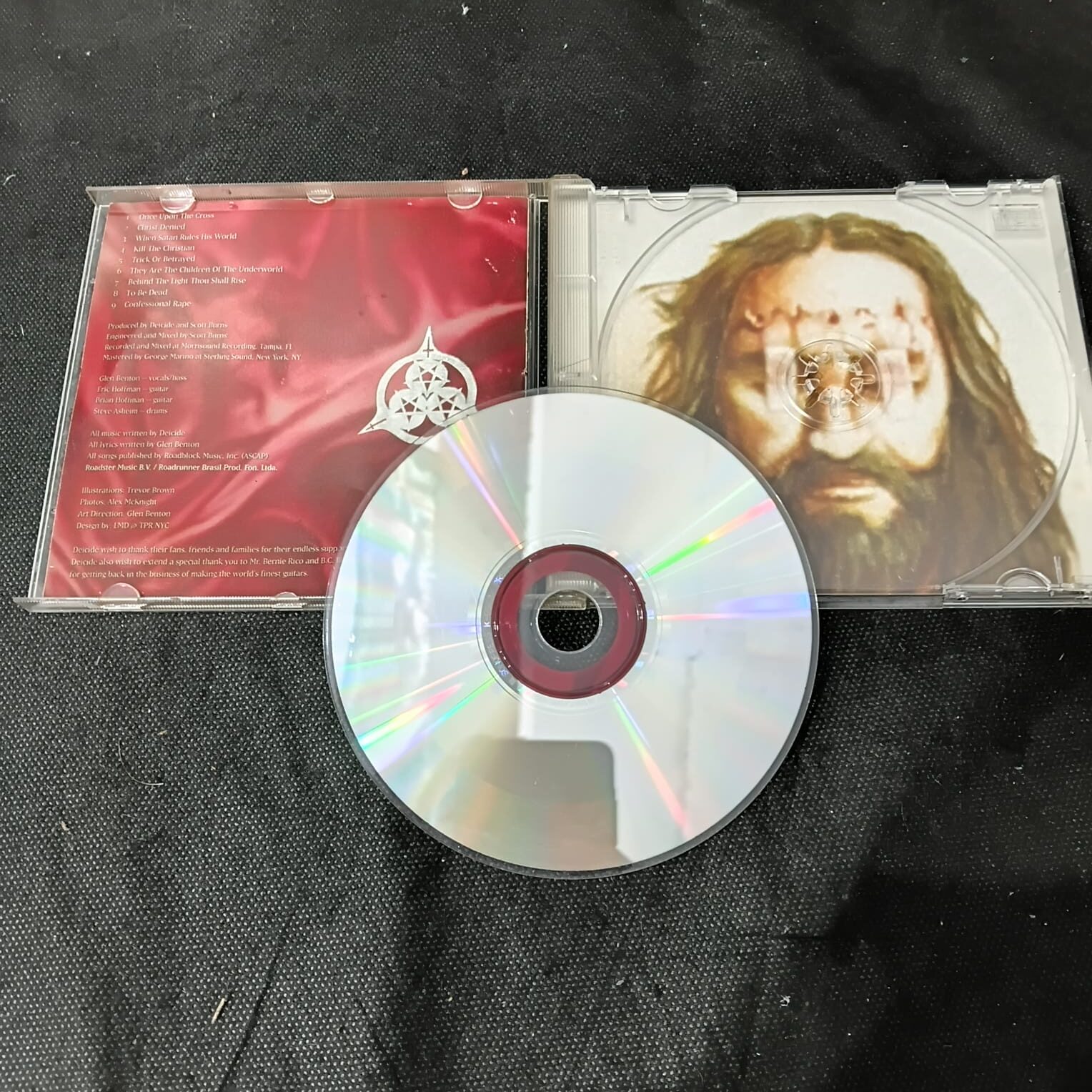 Deicide - Once Upon The Cross (CD AUTOGRAFADO USADO) - Imagem 3