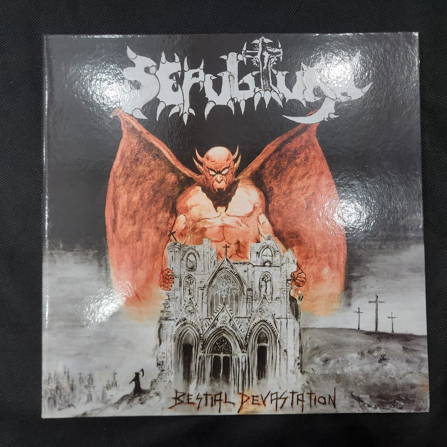 Sepultura - Bestial Devastation Special Box (LP VERMELHO - ED. ESP. USADO) - Imagem 4