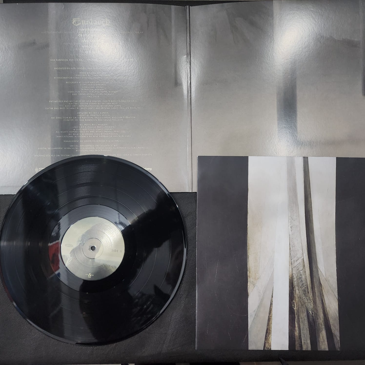 Enslaved - Utgard (LP GATEFOLD IMPORTADO USADO) - Imagem 3