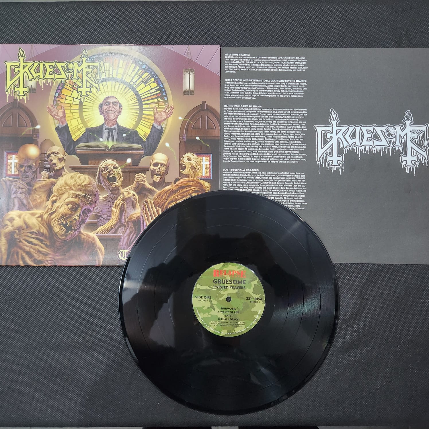 Gruesome - Twisted Prayers (LP IMPORTADO USADO) - Imagem 2