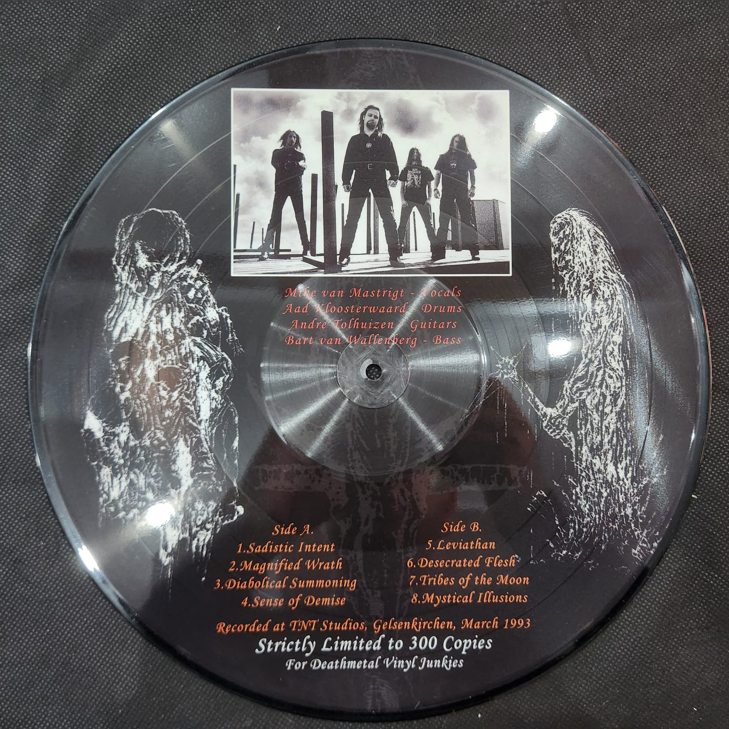 Sinister - Diabolical Summoning (LP PICTURE USADO) - Imagem 3